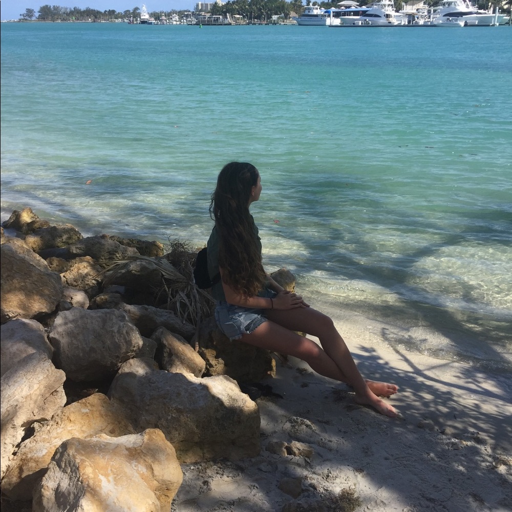 Meet your Posher, Niki